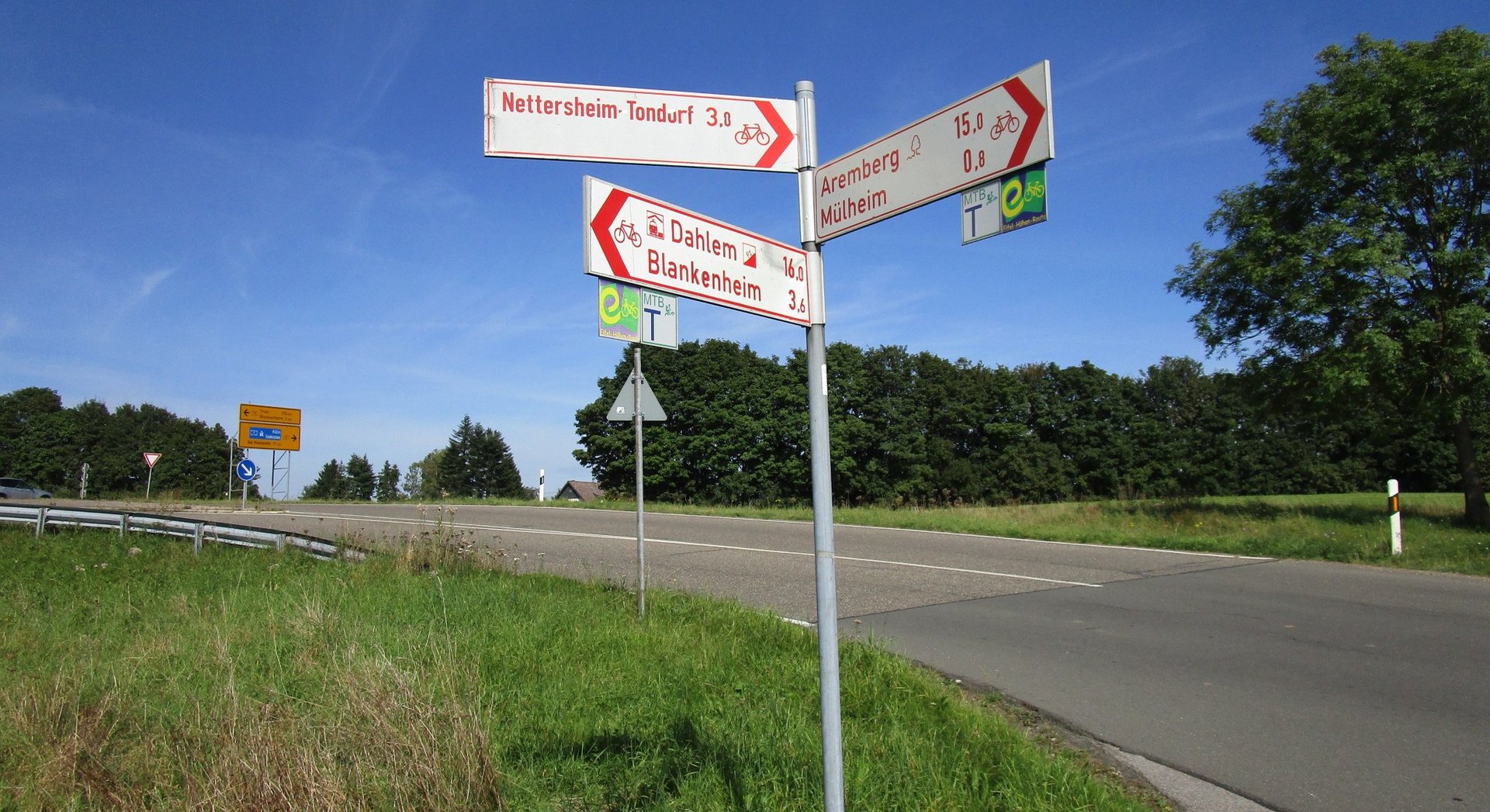 Schild - Radwegweiser